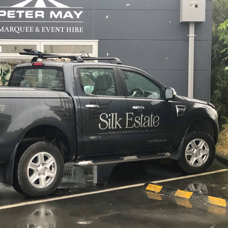 justine-tull-graphic-and-website-design-signage-silk-estate-2